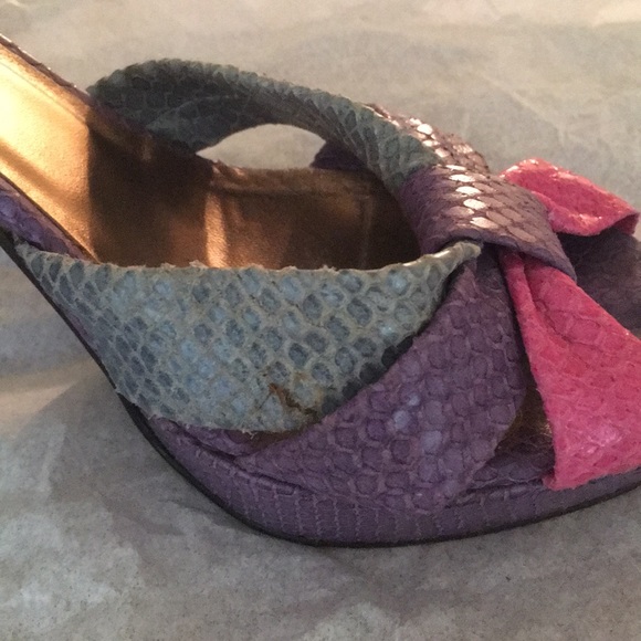 Shoes - Picture 5 of 8